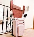 Asiento y reposapiés plegables